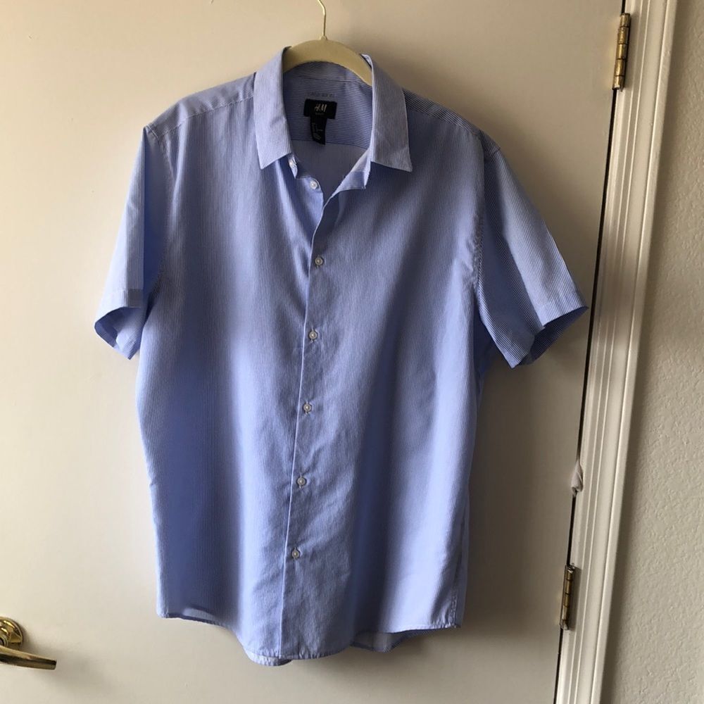 H & M Easy Iron Short Sleeve Shirt Slim Fit Size L GUC Blue/white pinstripe